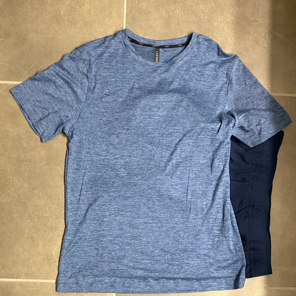 NWT Men's Leg3nd 2 piece set Blue T-shirt and shorts